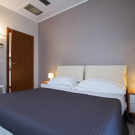 Hotel Corso Alaxi 3*
