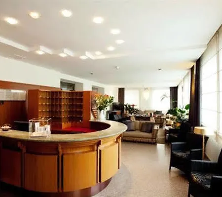 Corso Alaxi מלון 3*